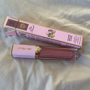 Too Faced Rich & Dazzling Gloss in “Raisin the Roof”